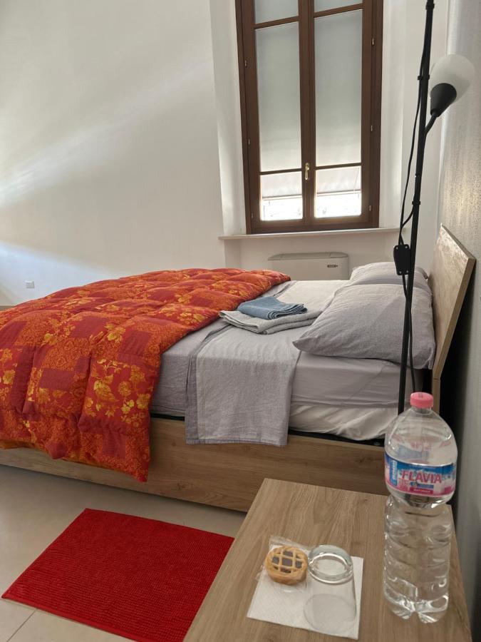 Grande Stanza Matrimoniale In Palazzo Signorile Apartamento Mirandola Exterior foto
