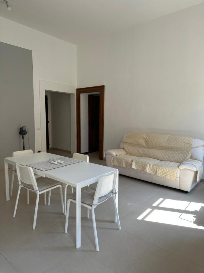 Grande Stanza Matrimoniale In Palazzo Signorile Apartamento Mirandola Exterior foto